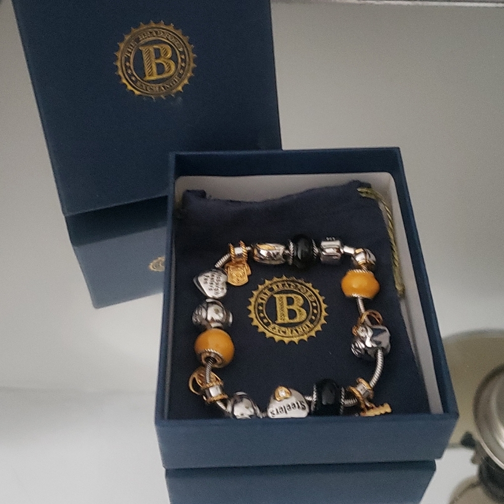 Steelers charm bracelet (the bradford exchange)